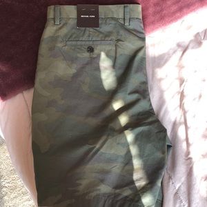 Micheal Kors shorts (camo)